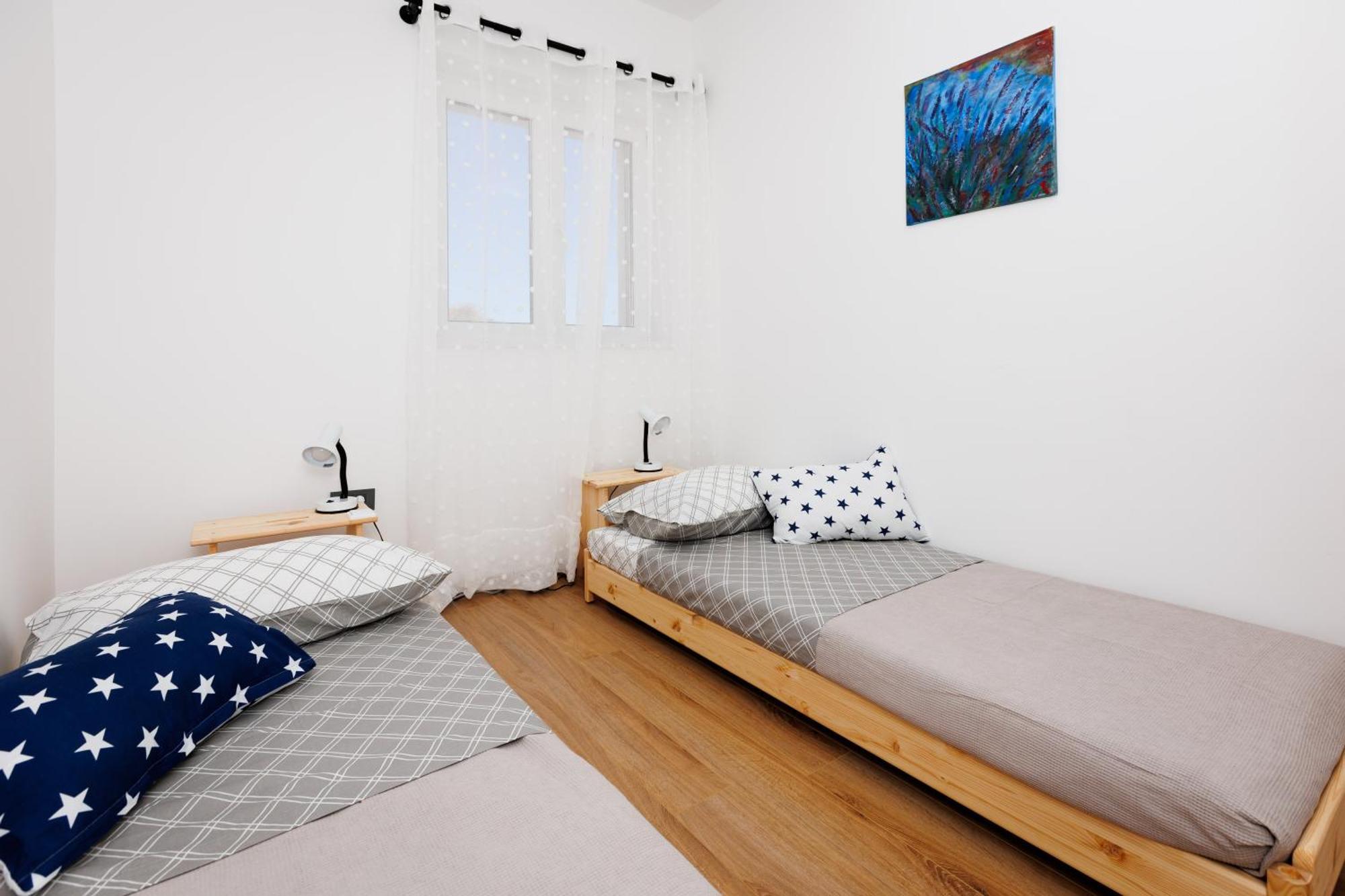 Summer Breeze Apartment - Quiet Place With A Spectacular View And A Garden شيبينيك المظهر الخارجي الصورة